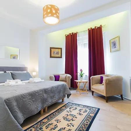 Polai Center Apartment *