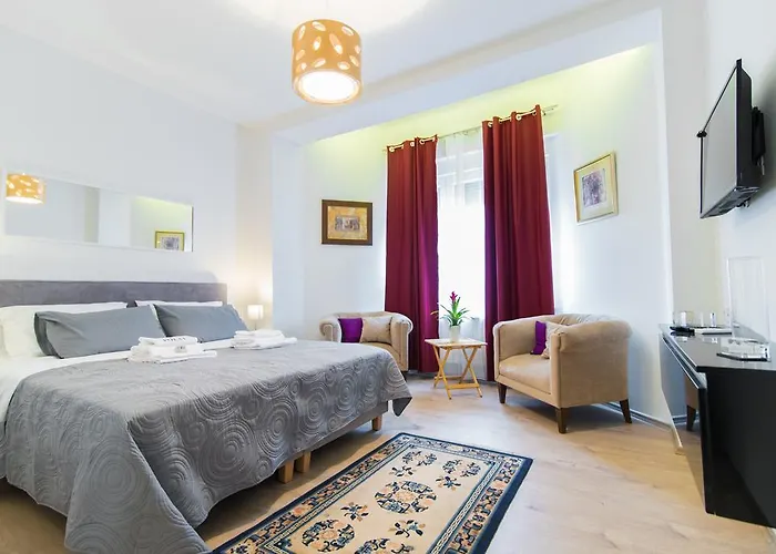 Polai Center Apartman *