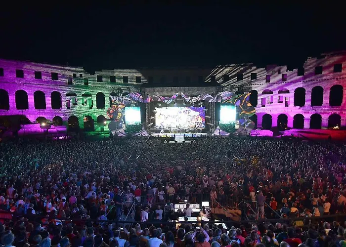 Polai Center شقة *