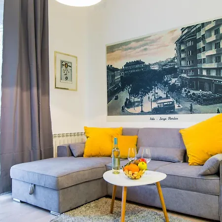 Polai Center Appartamento Pola